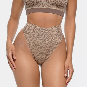 Leopard Print Shapewear Wireless Bra with Matching Mid-Waist Panties Set Winteres
