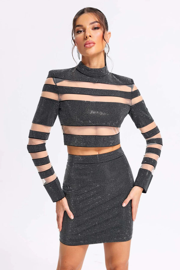 Stylish Striped Crop Top & Skirt Outfit Winteres